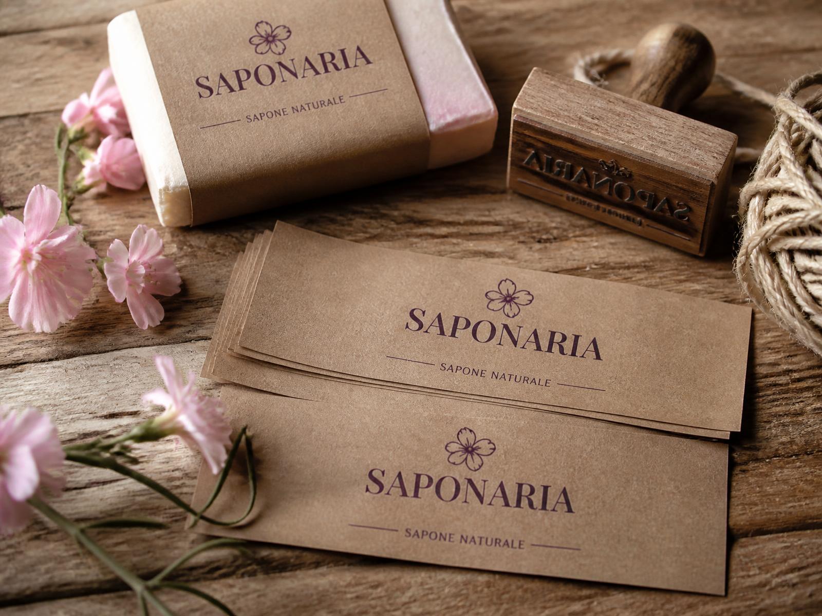 Fascette e cartellini Saponaria stampati in prugna su carta kraft